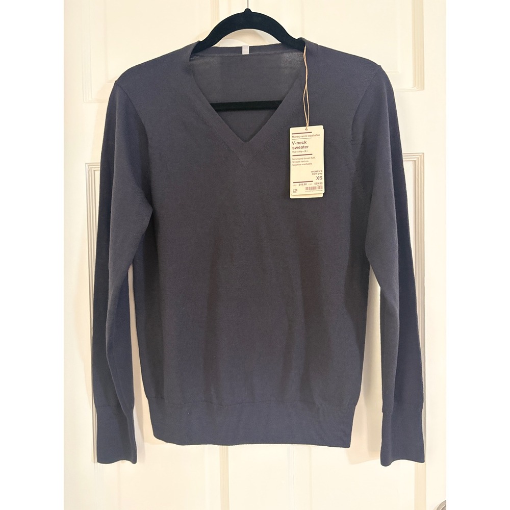 MUJI Womens Washable Merino Wool V-Neck Sweater Dark Grey XS NWT